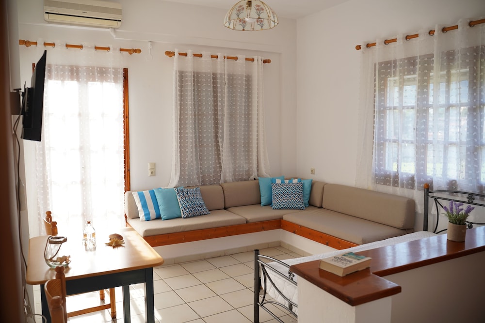 Classic Apartment, Multiple Beds, Balcony, Sea Facing photo 1