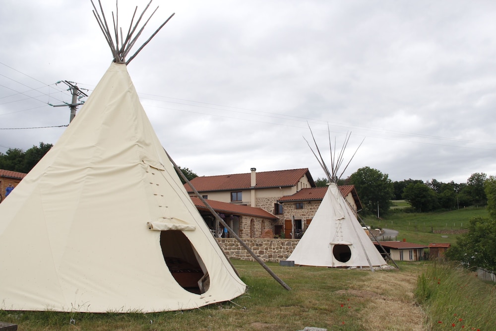 Family Tent photo 2