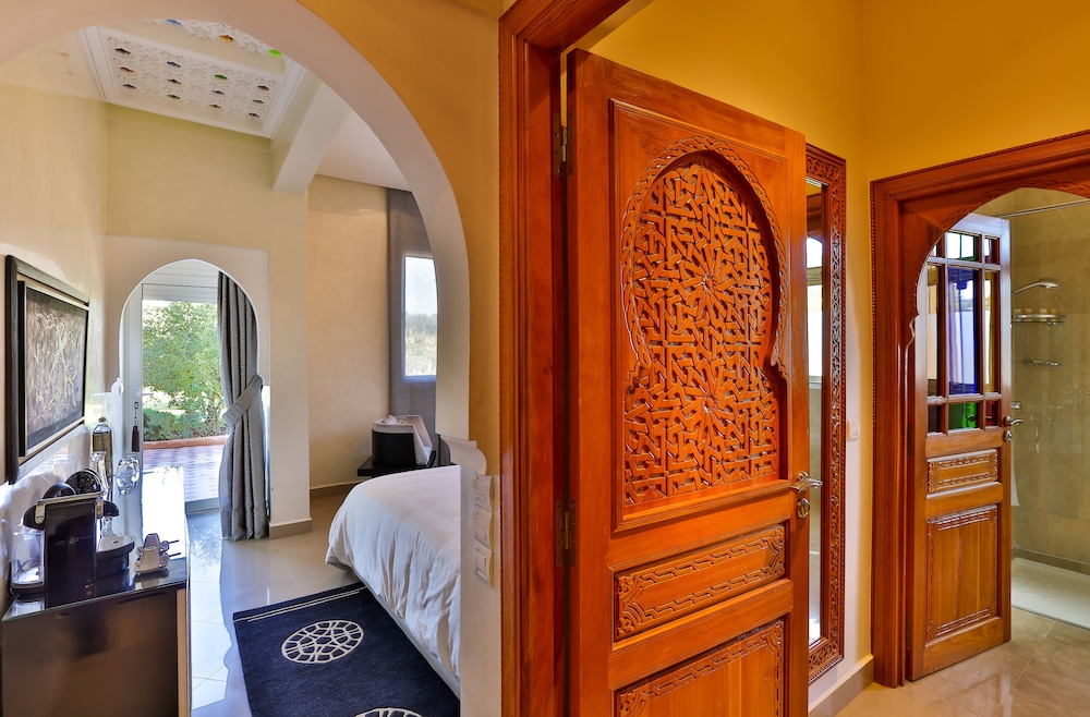 Deluxe Double or Twin Room photo 2