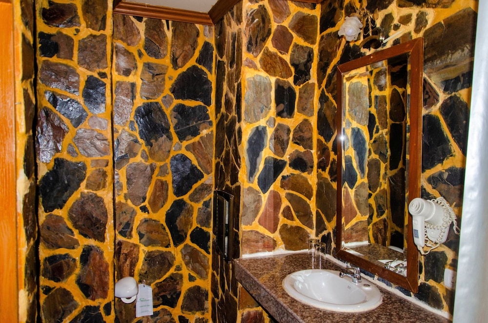 2 Connecting Double Rooms - Photo 2