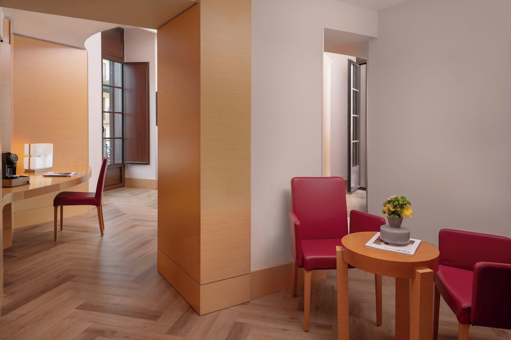 Suite (Double) - Photo 3