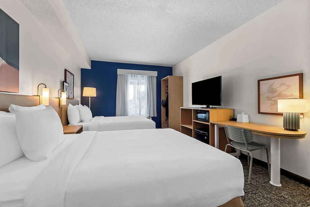 Economy Room, Multiple Beds