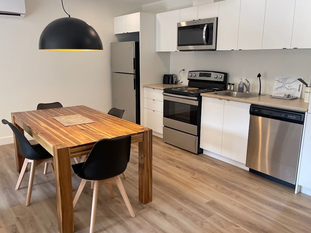 Superior, 2- Bedroom Apartment, 2 Double & 1 Queen photo 2