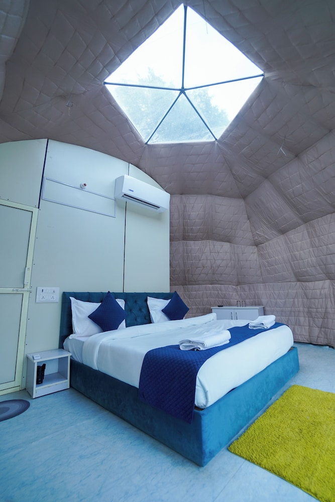 Deluxe Single Room, River View
