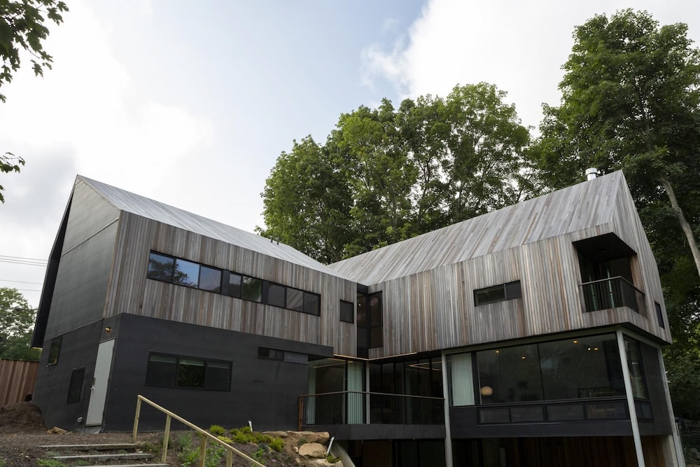 House photo 2