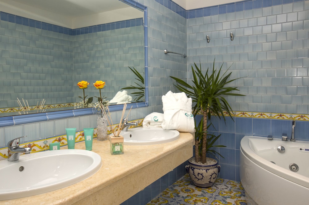 Double Room (May be allocated in annex building) - Photo 6