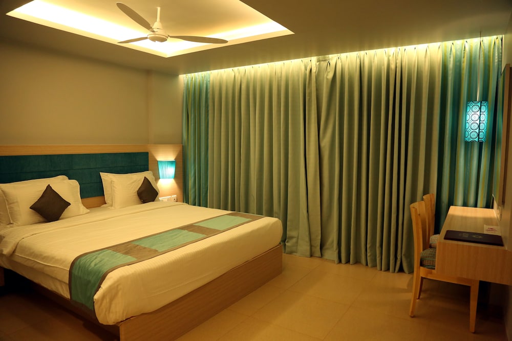 Standard Double or Twin Room, River View photo 1