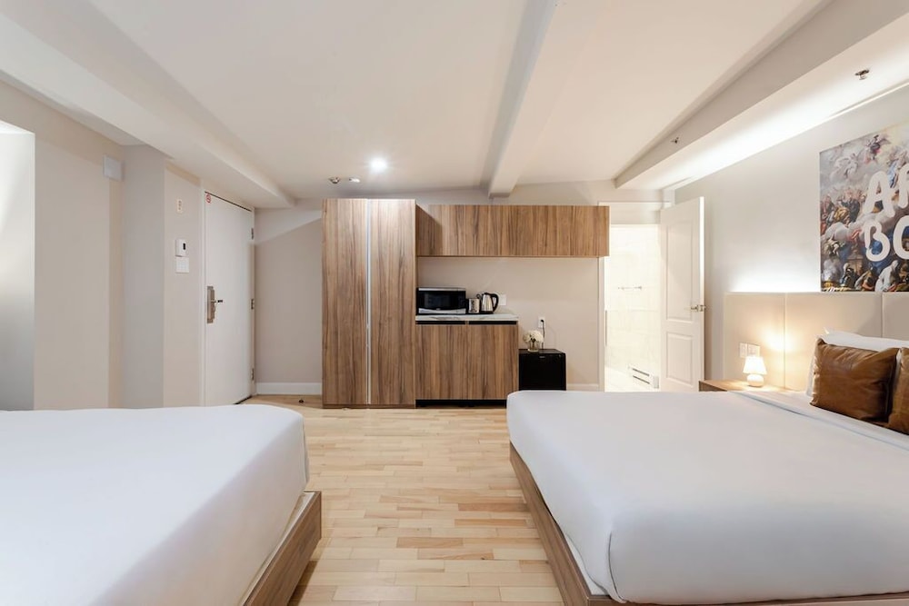 Deluxe Room, 2 Queen Beds - Photo 14