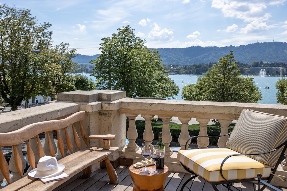 Premier Room, Terrace - Photo 8