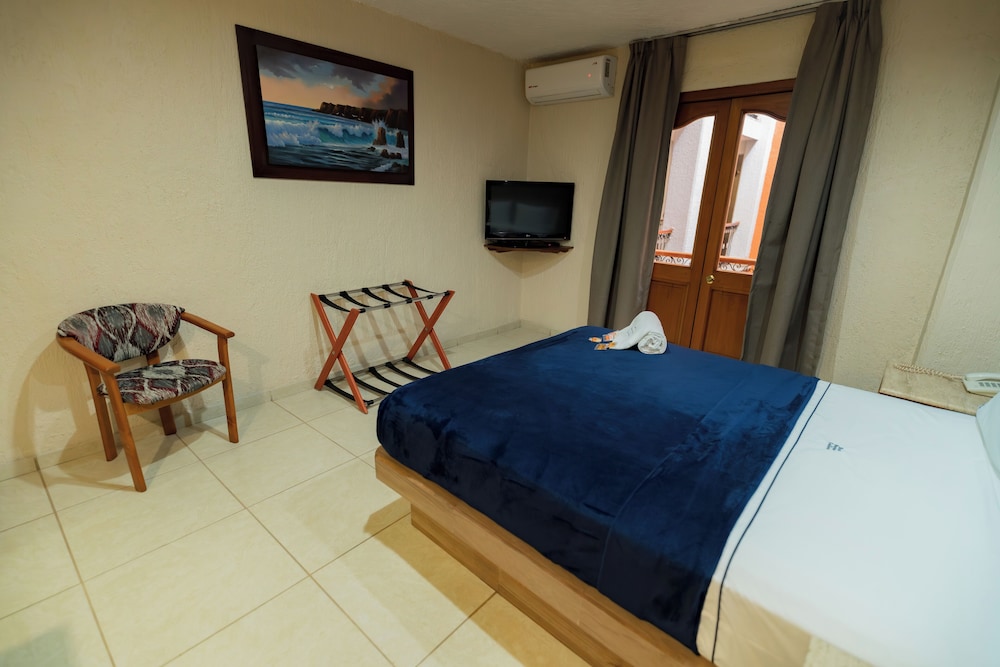 Standard Double Room, 2 Twin Beds photo 3