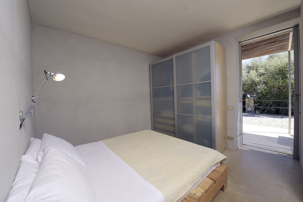 Design Condo, 2 Bedrooms, Kitchen, Executive Level
