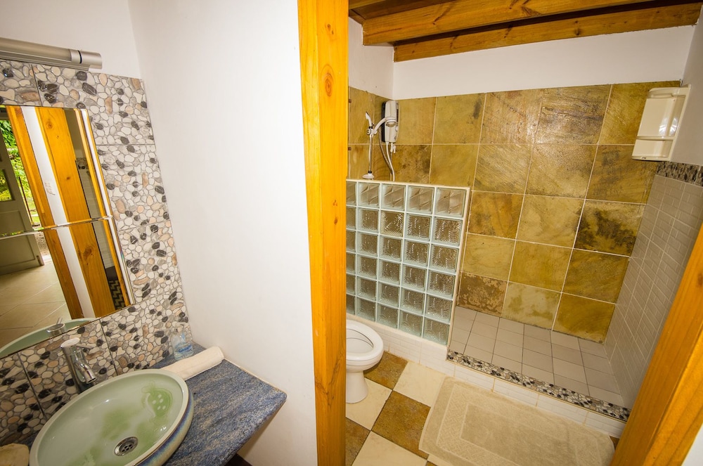 Basic Double Room, 1 Bedroom (Carambole ) photo 3
