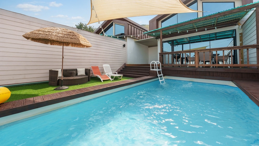 Basic Room, 1 Bedroom (Unit 3 (Pet/Private Pool /BBQ /Spa))