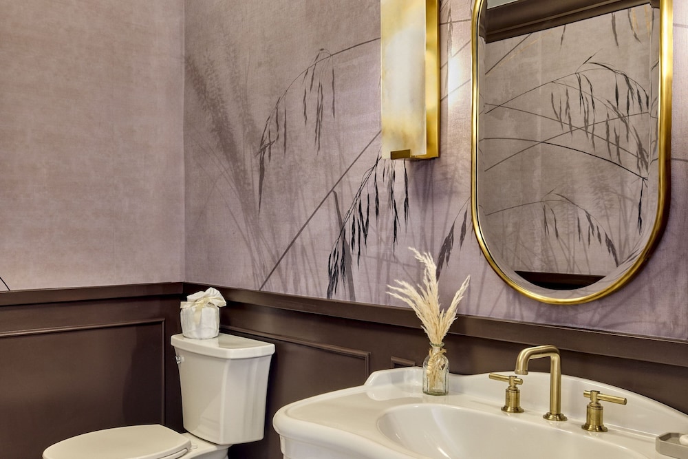 Ritz-Carlton 3-Bedroom, Club Access - Photo 2