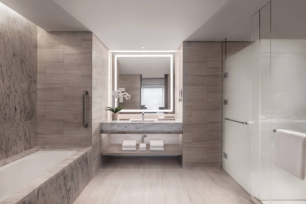 Deluxe Suite, 1 Bedroom - Photo 6