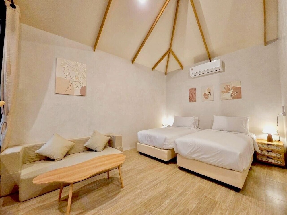 Deluxe Bungalow