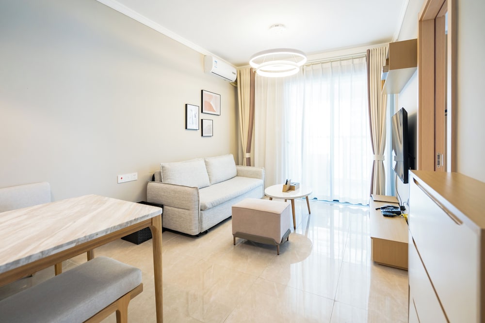 Comfort Room Balcony Sea View (Family Package Plan)