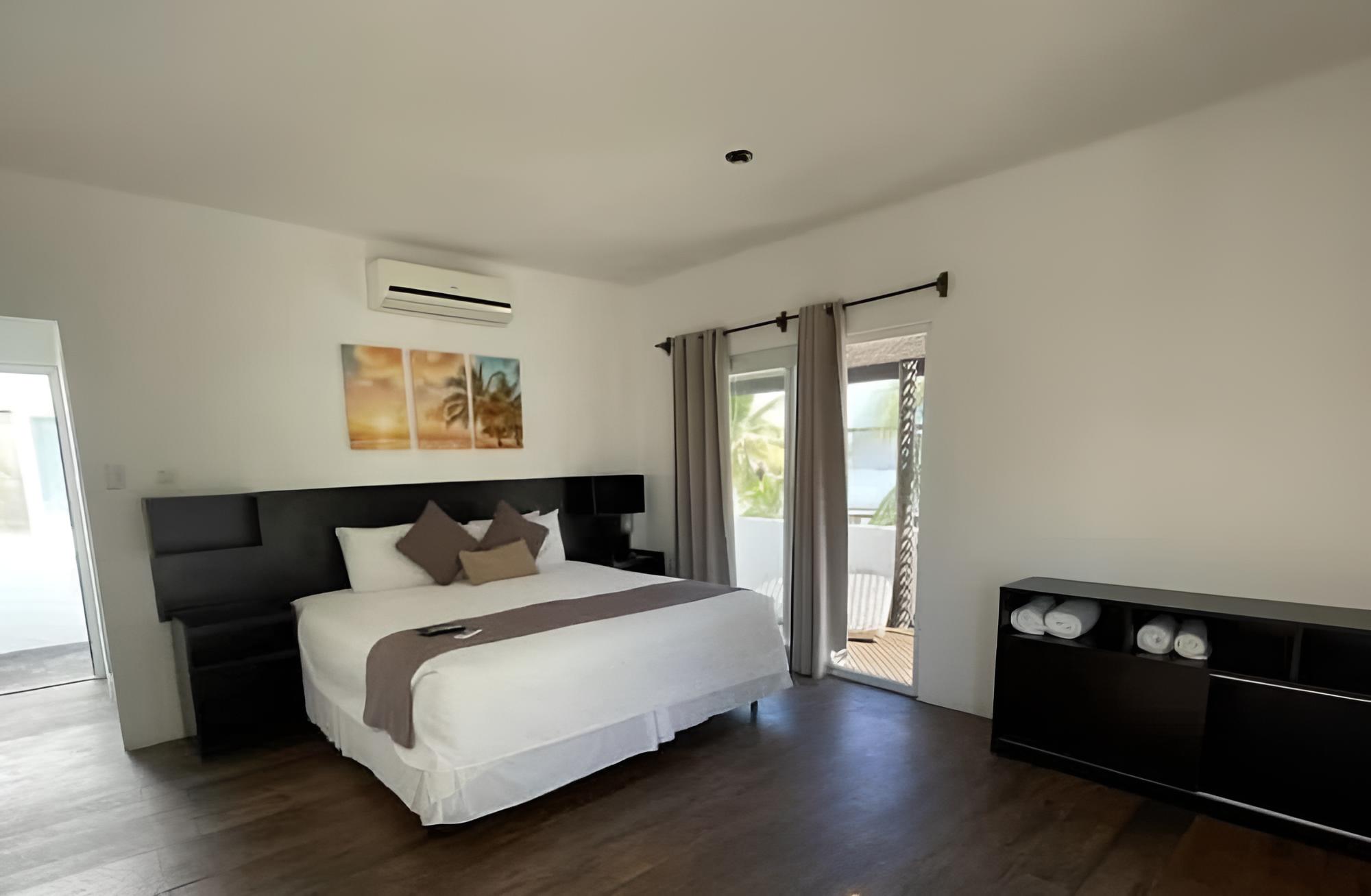 Panoramic Suite, 1 King Bed, Garden View