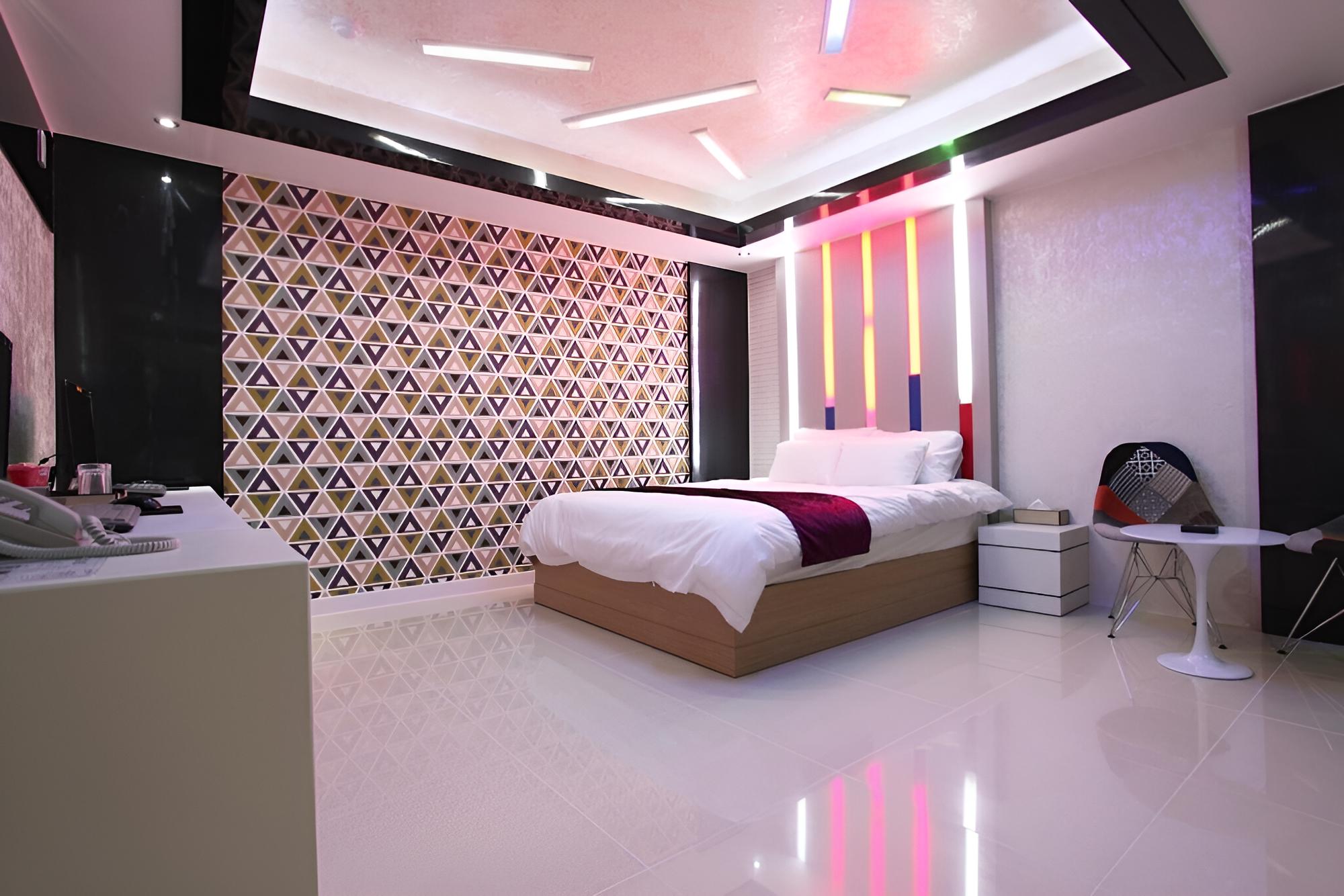 Room (Special Room - Game Room 2 PCs (PUBG ) - Photo 2