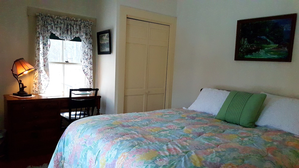 Room, 1 Queen Bed photo 1
