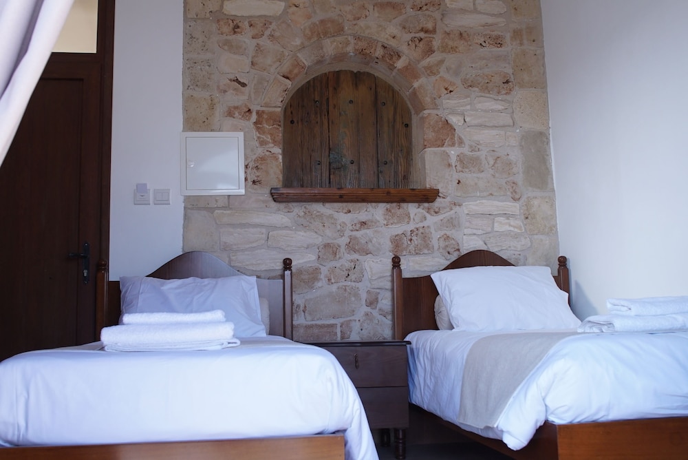 Twin Room, Terrace photo 1