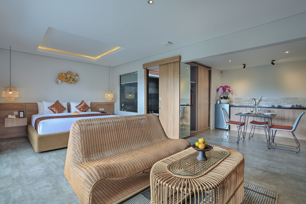 One Bedroom Private Heated Pool Villa - Photo 20