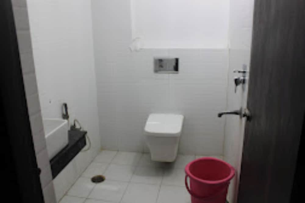 Deluxe Double Room, City View photo 2