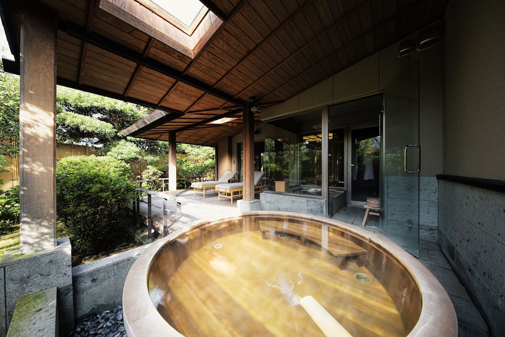 Suite with 2 Open-Air Bath and Terrace [Kocho] photo 3