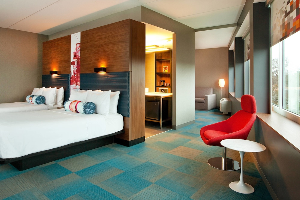 Suite, Multiple Beds (View) photo 1