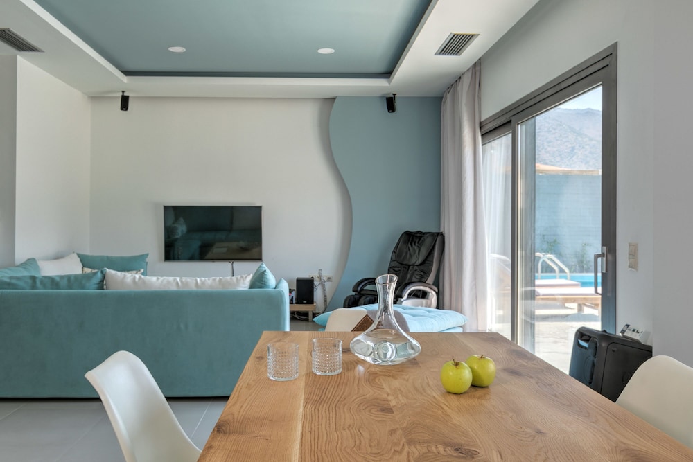Villa, 3 Bedrooms, Private Pool (Athina) photo 3