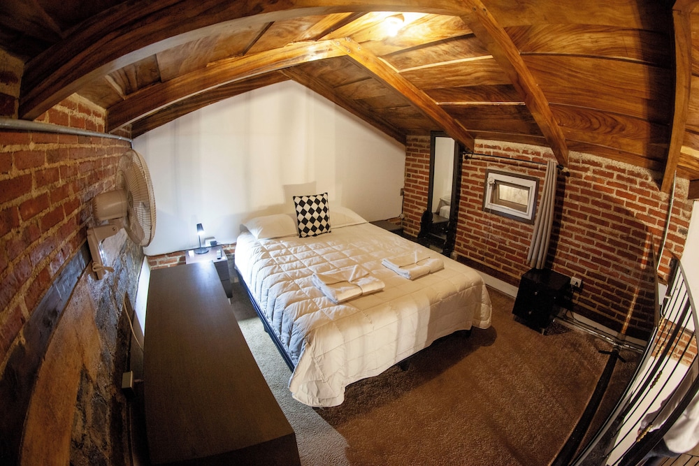 Standard Room photo 2
