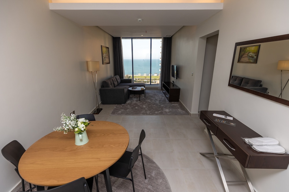 Double or Twin Room, 1 Large Twin Bed, Sea View photo 1