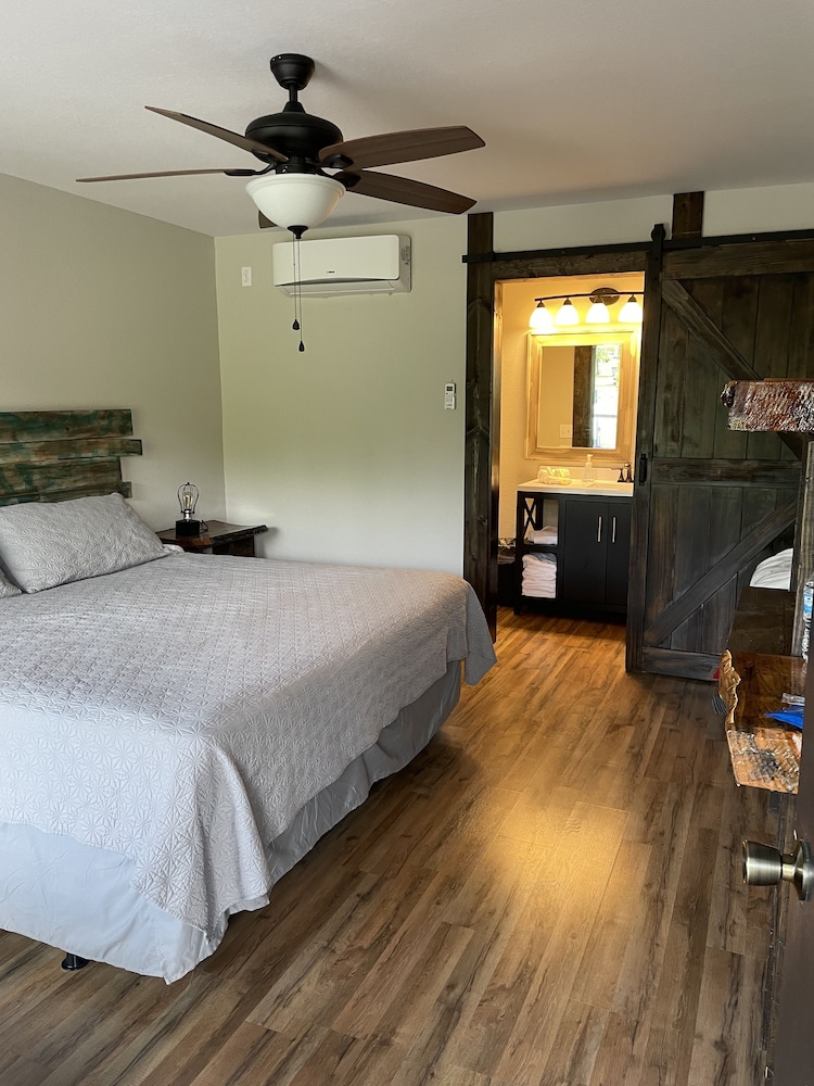 Signature Room photo 3
