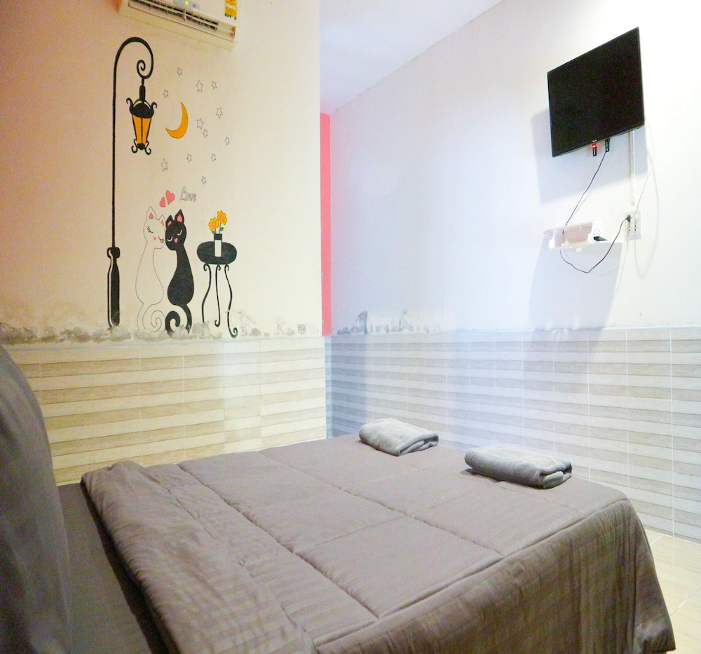 Deluxe Double Room - Photo 13