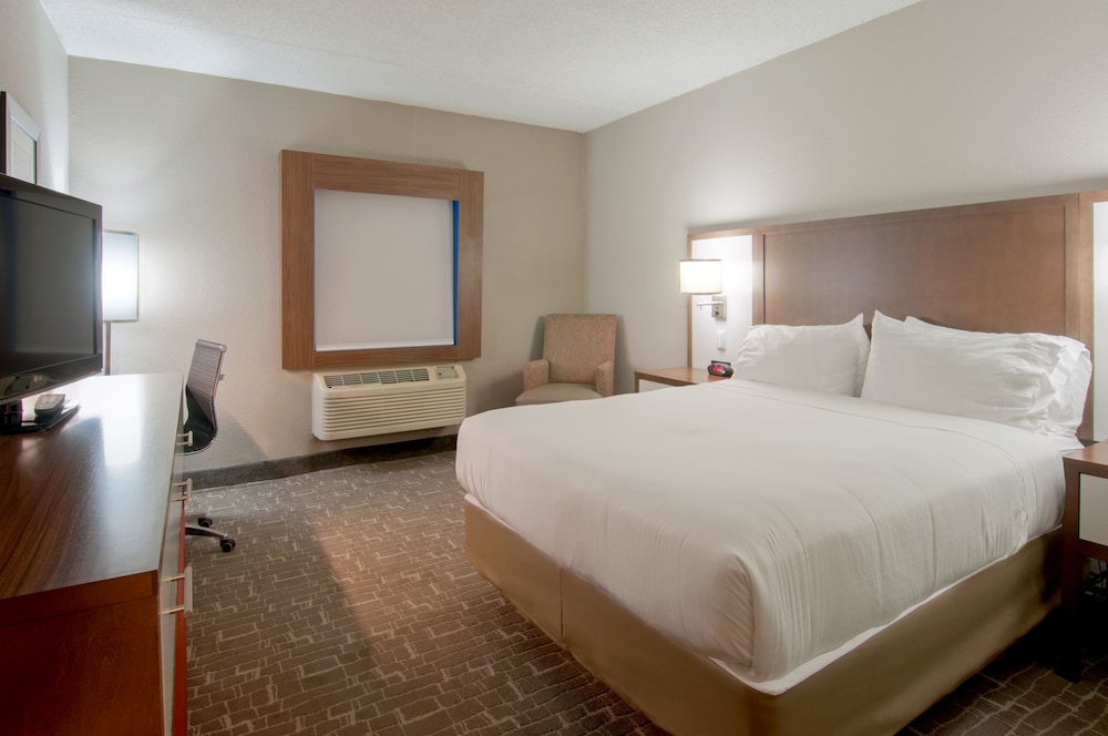 Standard Room, 1 Queen Bed, Accessible (Comm, Roll Shwr) - Photo 2