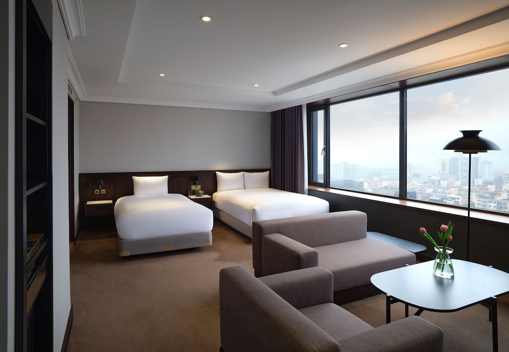 Junior Suite, Multiple Beds