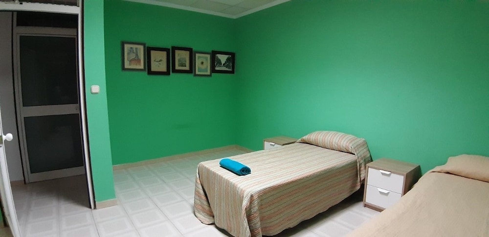 Habitación Familiar (180)