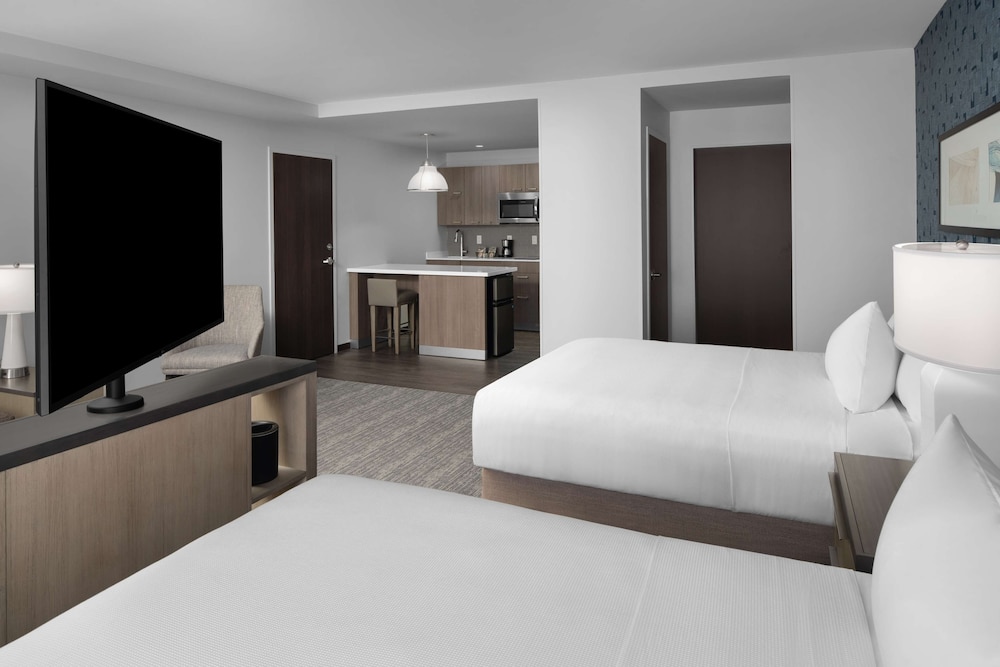 Studio, Multiple Beds, Kitchen