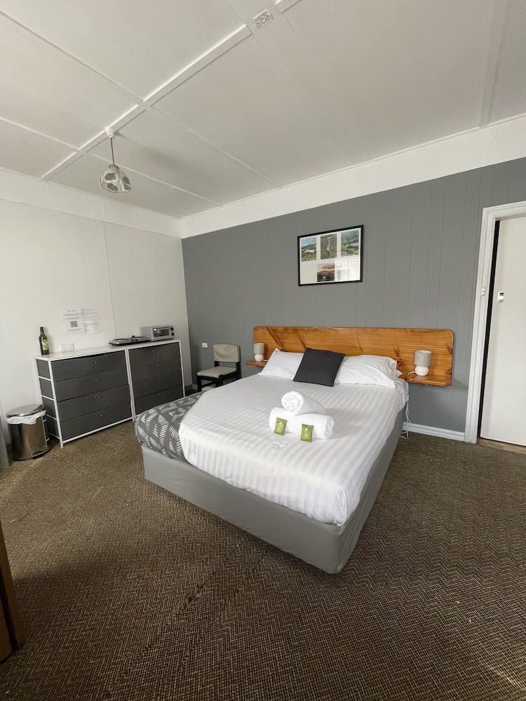 Family Quadruple Room, Multiple Beds, Non Smoking, Refrigerator & Microwave photo 1
