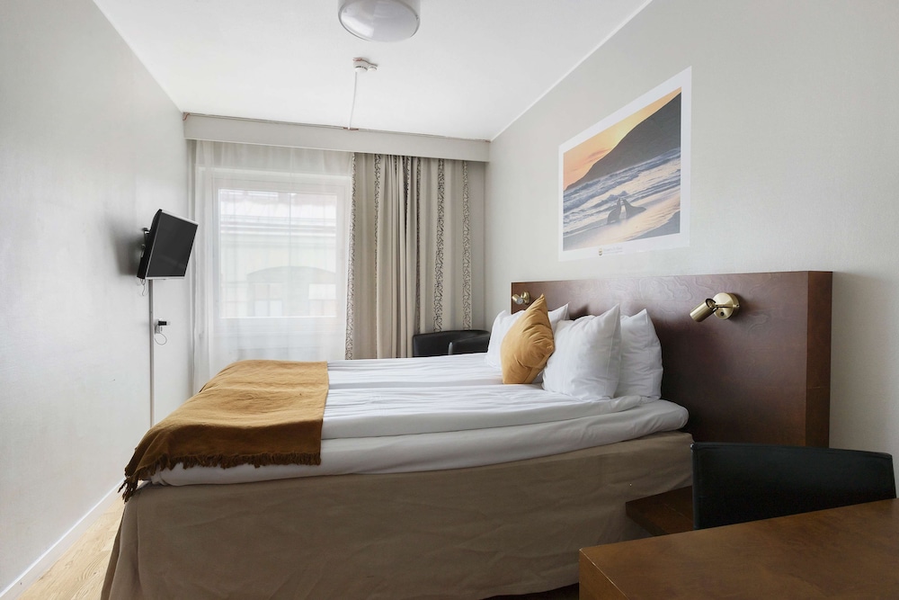 Standard Room, 2 Twin Beds, Non Smoking - Photo 2