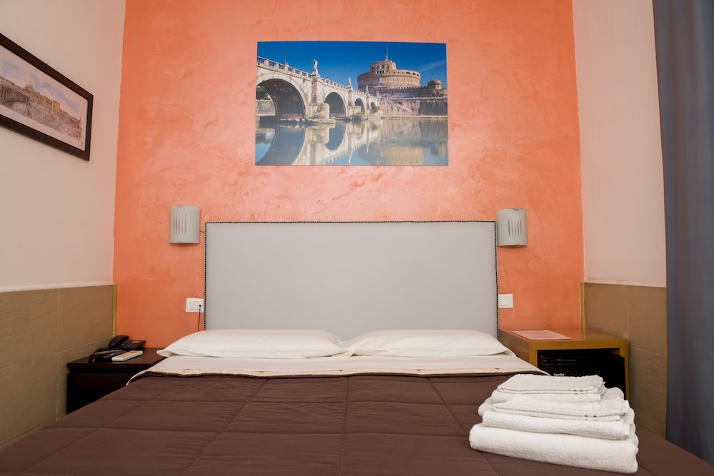 Standard Triple Room photo 1