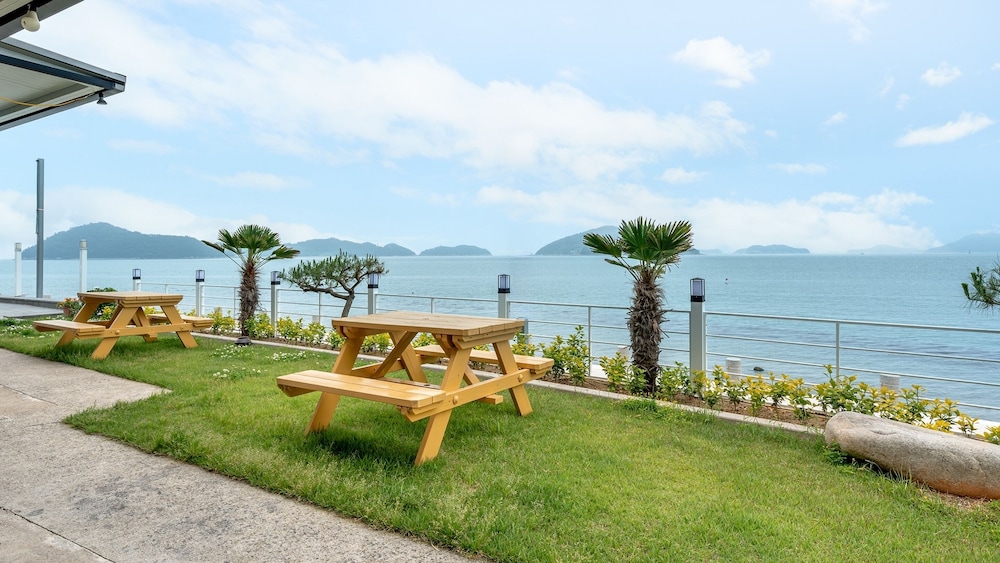 Basic Room, 1 Bedroom (ROOM 105(Ocean view)) - Photo 8