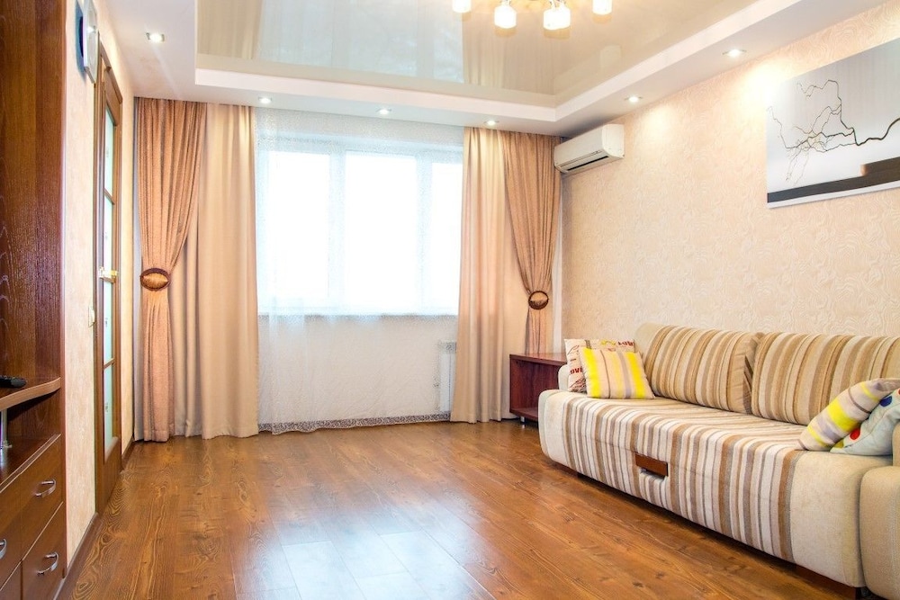 Comfort Apartment photo 2