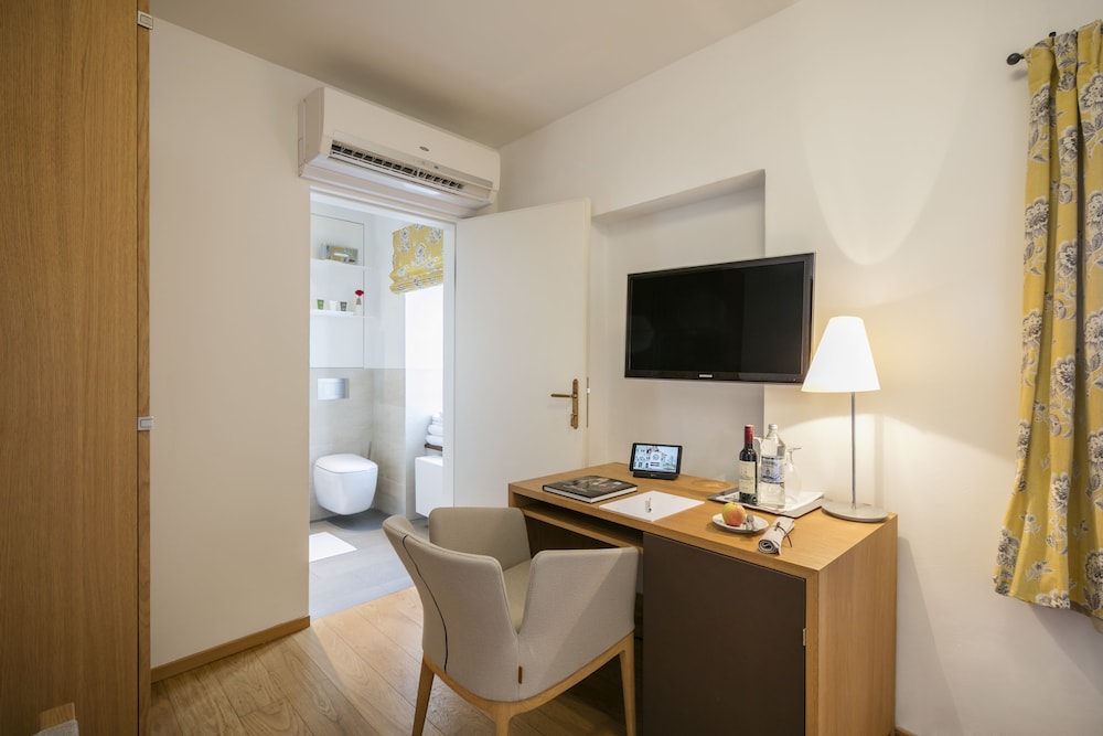 Single Room, 1 Twin Bed photo 3