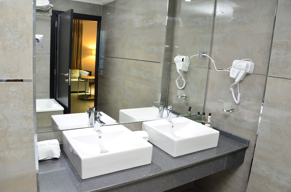 Executive Room photo 2