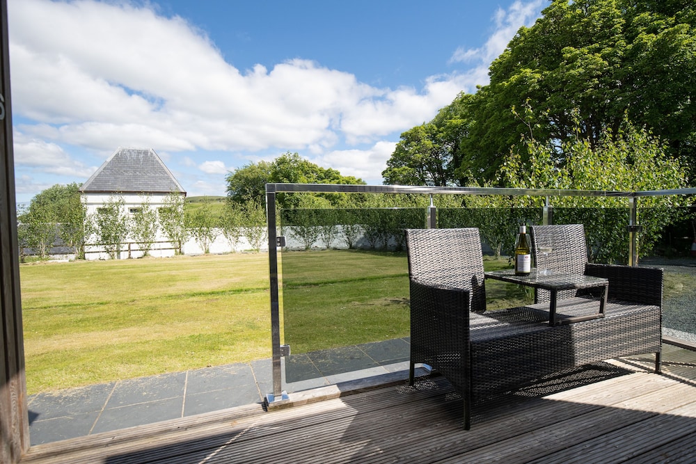 Double or Twin Room in Garden - Photo 6