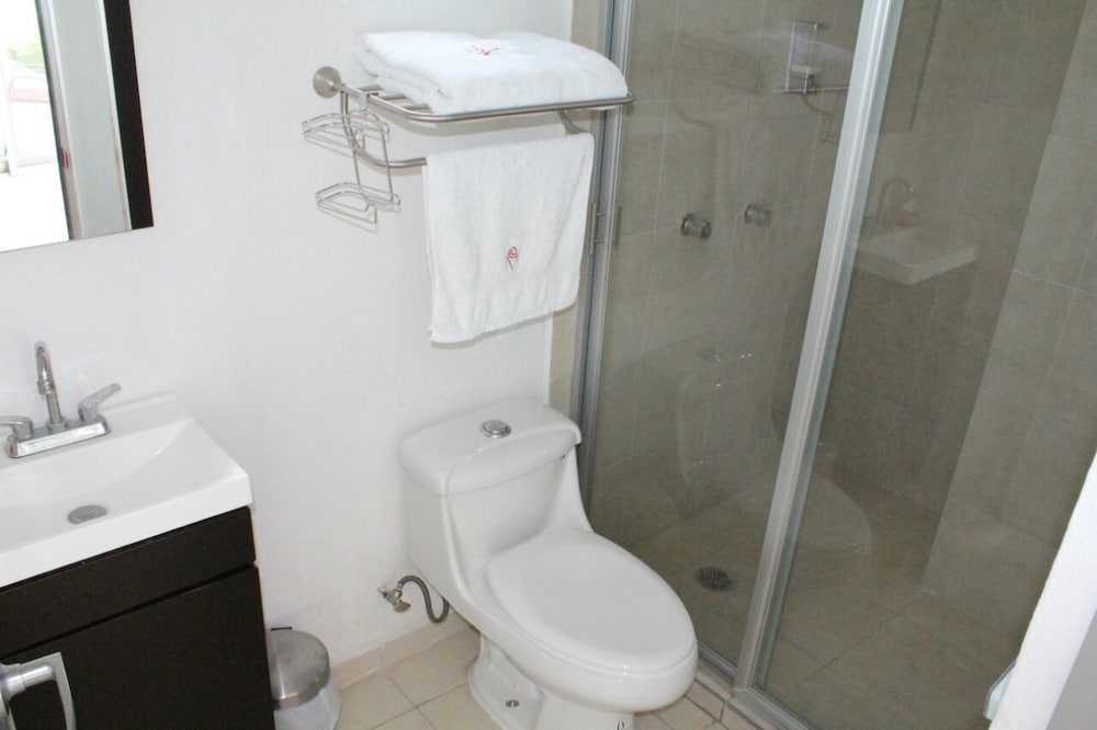 Family Villa, 5 Bedrooms, Private Pool photo 3