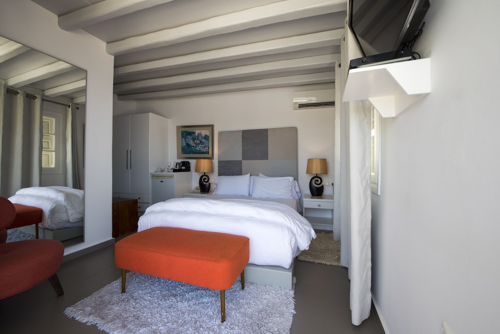 Superior Room, Sea View - Photo 3