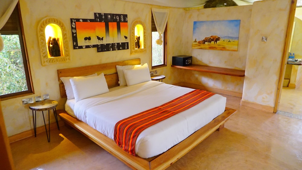 Deluxe Cottage, 1 King Bed, River View, Overwater