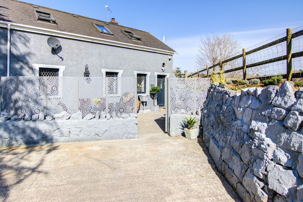 The Old Stables, 写真 64